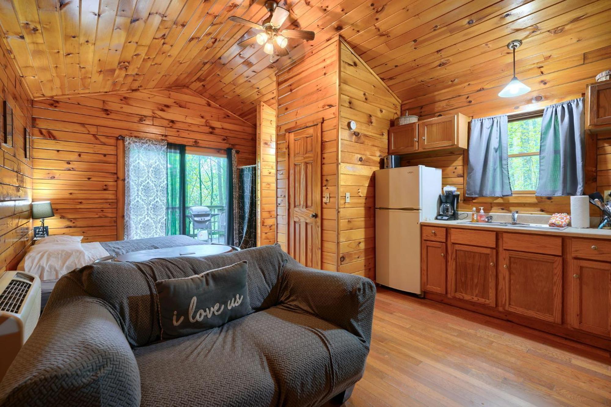 Blue Rose Cabins - Wildwoods Cabin Logan Exteriér fotografie
