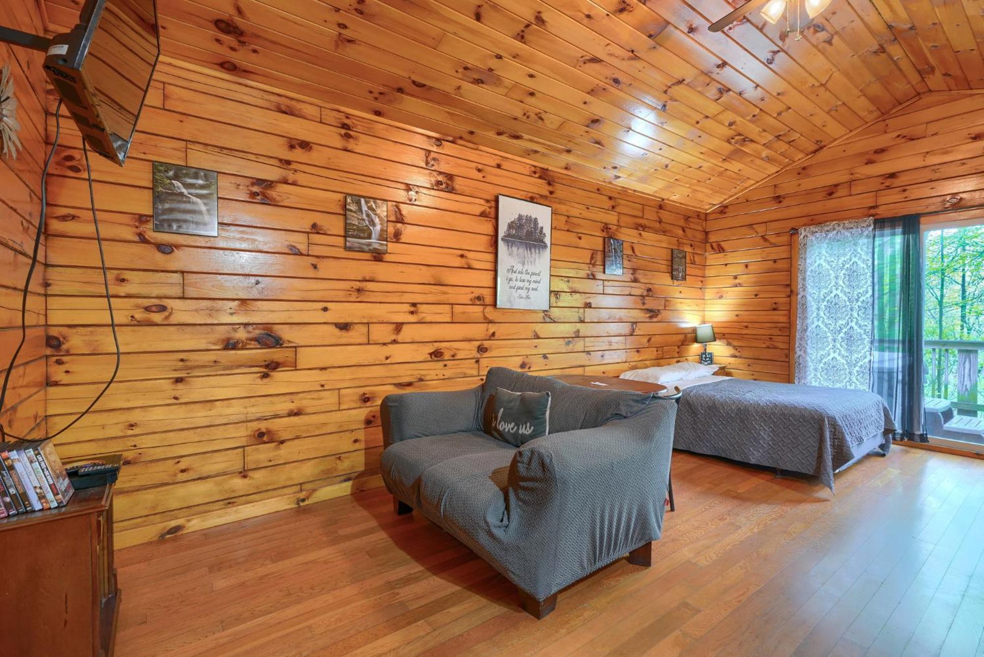 Blue Rose Cabins - Wildwoods Cabin Logan Exteriér fotografie